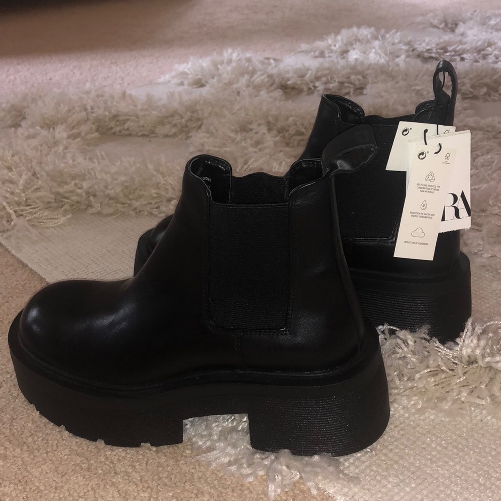 Never worn chunky Zara booties